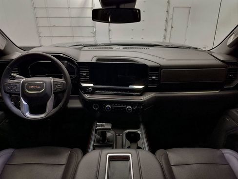 Used 2022 GMC Sierra 1500 SLT w/ SLT Convenience Package AWD/4WD image 15