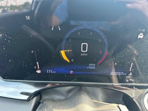 Used 2024 Chevrolet Trax RS w/ Driver Confidence Package FWD image 9