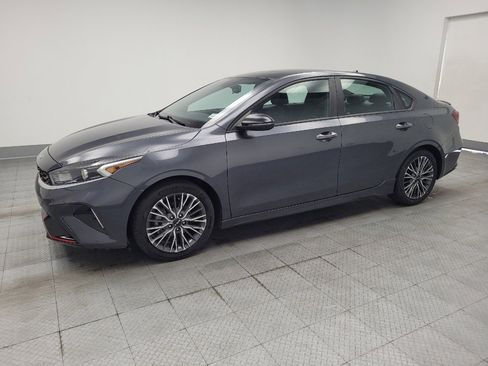 Used 2024 Kia Forte GT-Line w/ GT-Line Premium Package FWD image 2