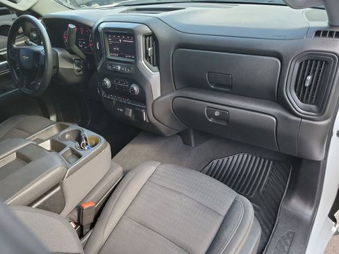 Used 2023 Chevrolet Silverado 1500 Custom AWD/4WD image 39