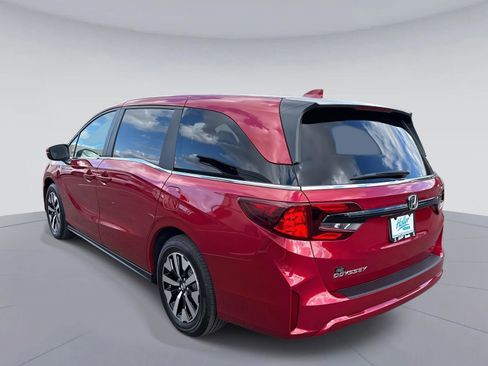Certified 2025 Honda Odyssey EX-L image 6