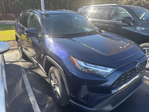 Used 2024 Toyota RAV4 XLE image 2