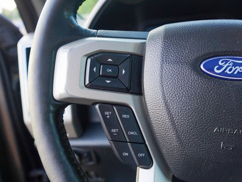 Used 2019 Ford F250 Lariat AWD/4WD image 29
