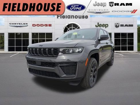 New 2026 Jeep Grand Cherokee Altitude AWD/4WD image 1