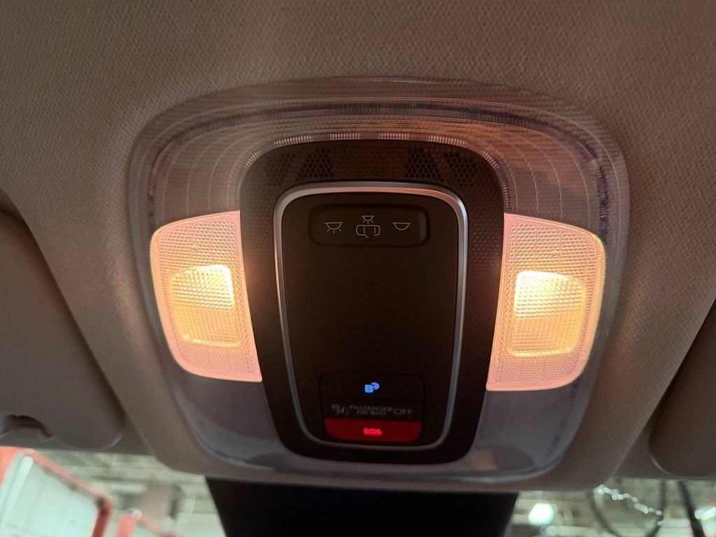 Used 2025 Hyundai Kona SEL AWD/4WD image 22