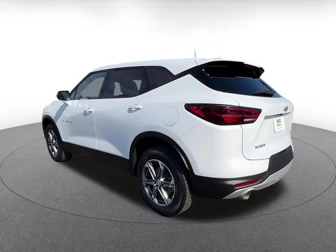 Used 2026 Chevrolet Blazer LT FWD image 8