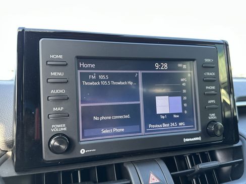 Used 2020 Toyota RAV4 LE image 20