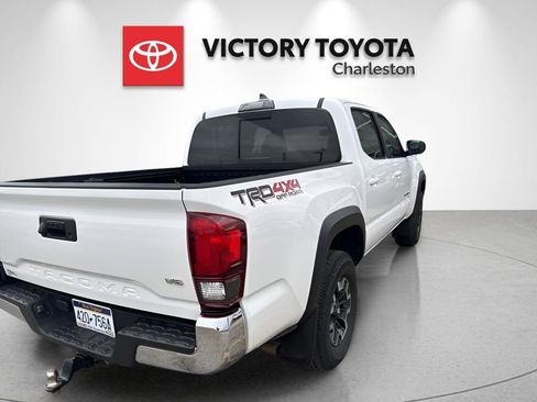 Used 2019 Toyota Tacoma TRD Off-Road image 4