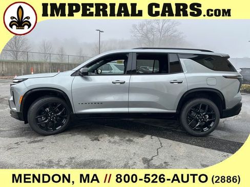 New 2026 Chevrolet Traverse RS w/ LPO, Floor Liner Package AWD/4WD image 5