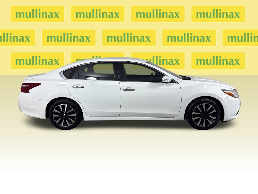 Used 2018 Nissan Altima 2.5 SL FWD image 2