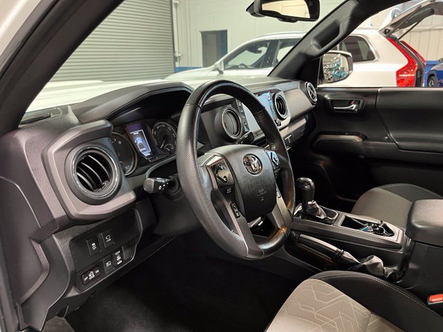 Used 2023 Toyota Tacoma TRD Sport w/ Advanced Technology Package AWD/4WD image 23