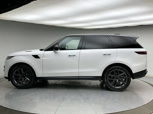 New 2027 Land Rover Range Rover Sport SE AWD/4WD image 2