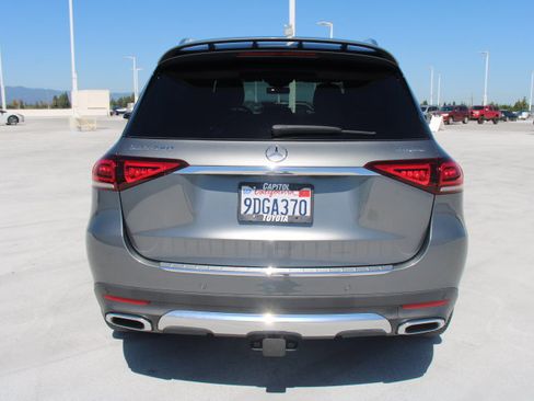 Used 2022 Mercedes-Benz GLE 350 4MATIC image 4