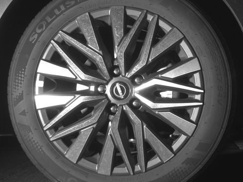 Used 2025 Nissan Altima 2.5 SV image 13