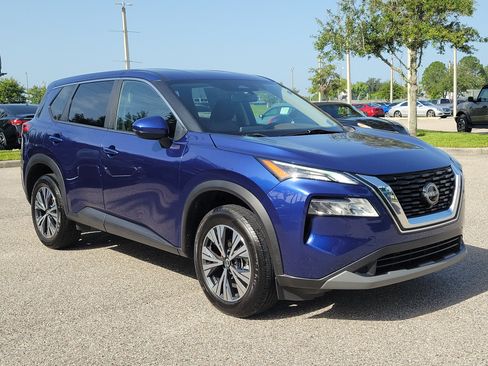 Certified 2023 Nissan Rogue SV AWD/4WD image 3