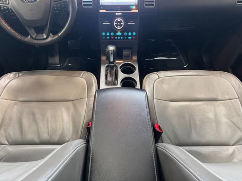 Used 2019 Ford Flex Limited w/ Limited Appearance Package AWD/4WD image 20