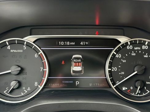 Used 2023 Nissan Rogue SV image 28