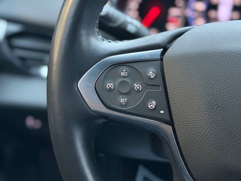 Used 2022 Chevrolet Traverse Premier image 10