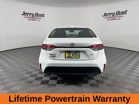 Used 2025 Toyota Corolla LE image 8