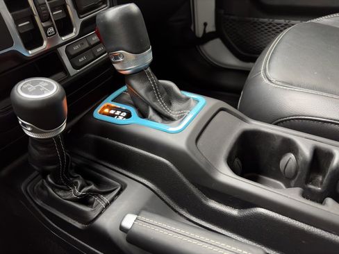 Used 2023 Jeep Wrangler Unlimited Sahara w/ Cold Weather Group image 25