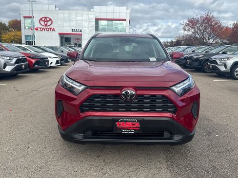 Used 2023 Toyota RAV4 XLE image 2