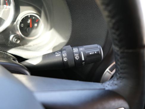 Used 2016 Jeep Wrangler Unlimited Sahara w/ Connectivity Group image 40