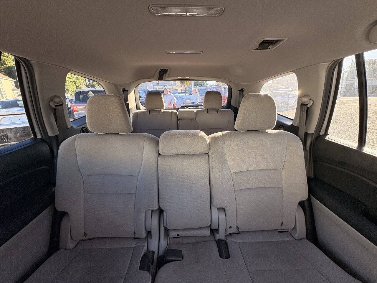 Used 2019 Honda Pilot LX image 28