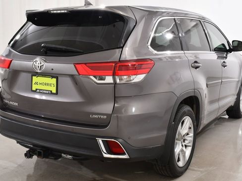 Used 2017 Toyota Highlander Limited FWD image 12