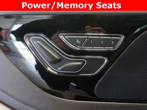 Used 2022 Lincoln Aviator Reserve w/ Equipment Group 201A image 7