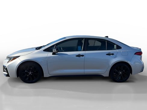 Used 2021 Toyota Corolla SE image 2