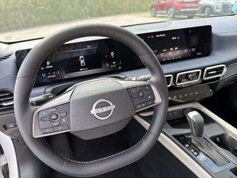 New 2026 Nissan Sentra SL w/ Floor Mat Package FWD image 17
