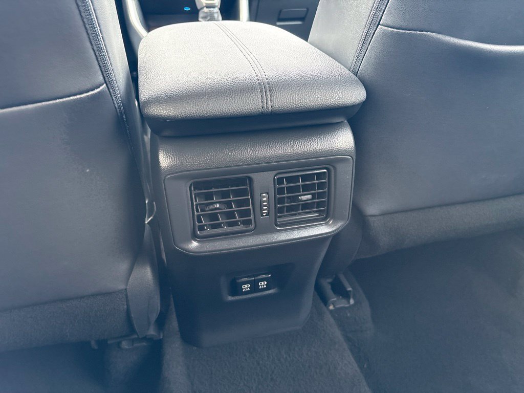 Used 2019 Toyota RAV4 Limited w/ Carpet Mat Package AWD/4WD image 23