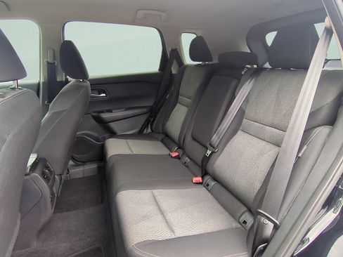 Used 2025 Nissan Rogue SV FWD image 11