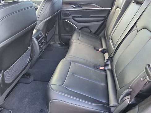 New 2026 Jeep Grand Cherokee Limited image 28