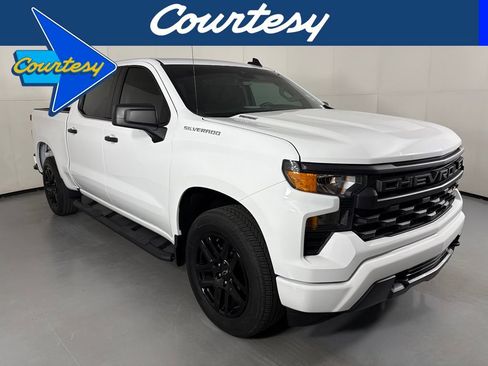 Used 2024 Chevrolet Silverado 1500 Custom RWD image 1