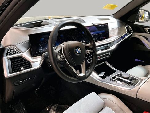 Used 2024 BMW X5 xDrive40i w/ Premium Package AWD/4WD image 17