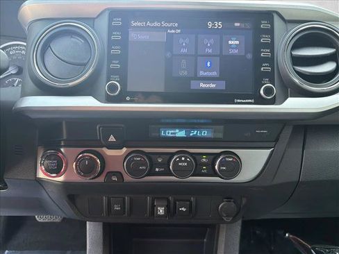 Used 2023 Toyota Tacoma SR5 AWD/4WD image 18