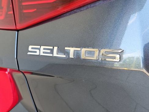 Used 2021 Kia Seltos S AWD/4WD image 26