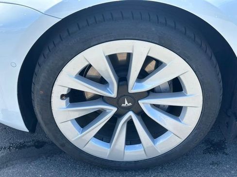Used 2022 Tesla Model 3 Long Range AWD/4WD image 14