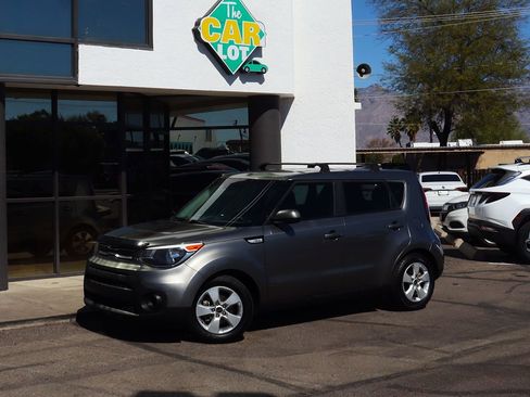 Used 2018 Kia Soul image 3