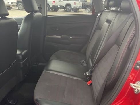 Used 2024 Mitsubishi Outlander Sport SE image 27