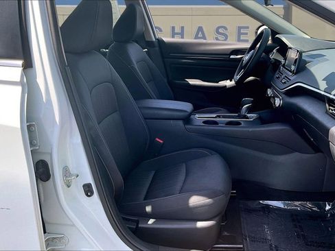 Used 2022 Nissan Altima 2.5 S FWD image 31
