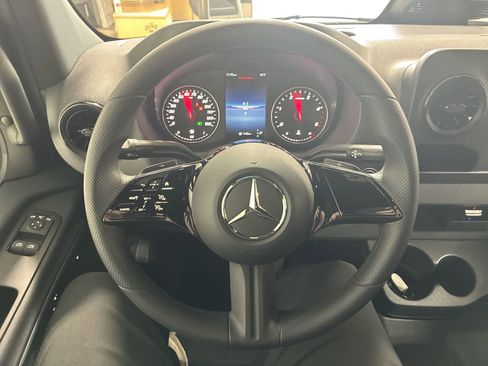 New 2025 Mercedes-Benz Sprinter 2500 image 14