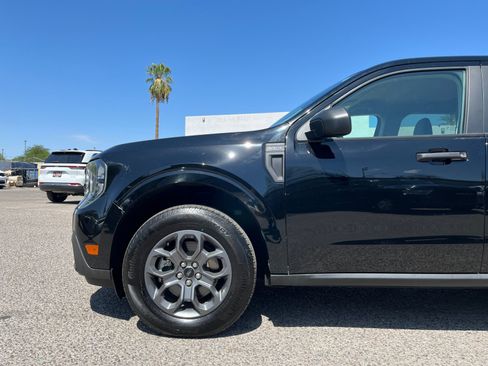 Used 2025 Ford Maverick XLT FWD image 11