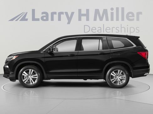 Used 2018 Honda Pilot EX image 3