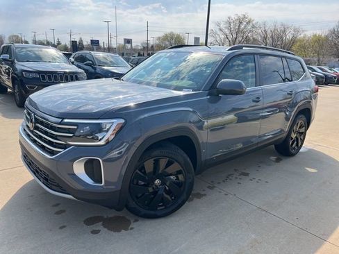 New 2026 Volkswagen Atlas SE AWD/4WD image 3