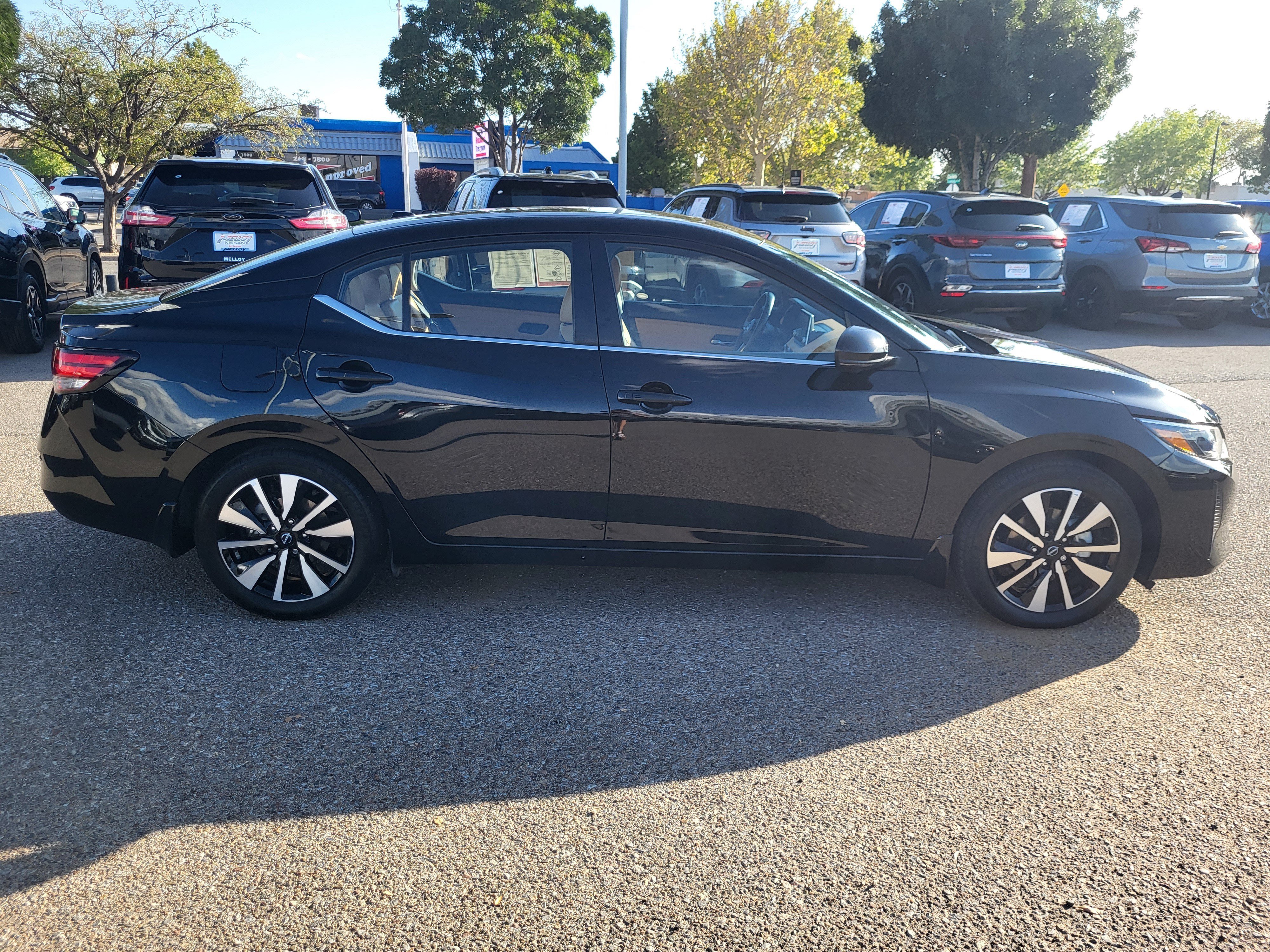 Used 2025 Nissan Sentra SV w/ SV Premium Package FWD image 8