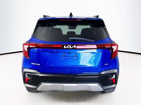 Used 2024 Kia Seltos S AWD/4WD image 6