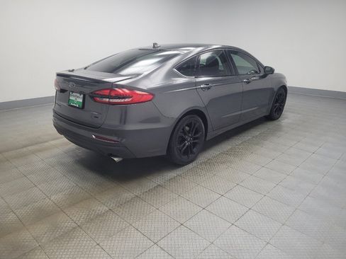 Used 2019 Ford Fusion SE w/ Equipment Group 151A FWD image 10