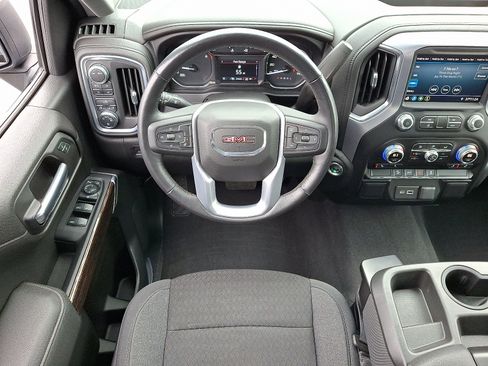 Certified 2022 GMC Sierra 1500 SLE w/ X31 Off-Road Package image 11